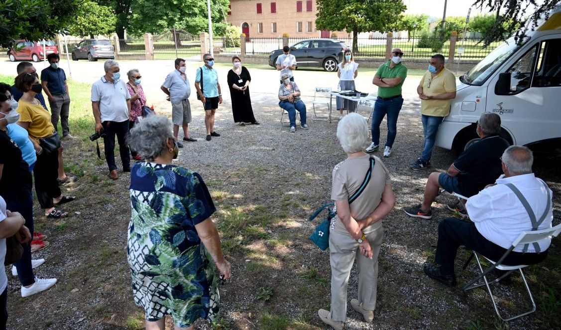 Un'immagine generica segnaposto con angoli arrotondati in una figura.
