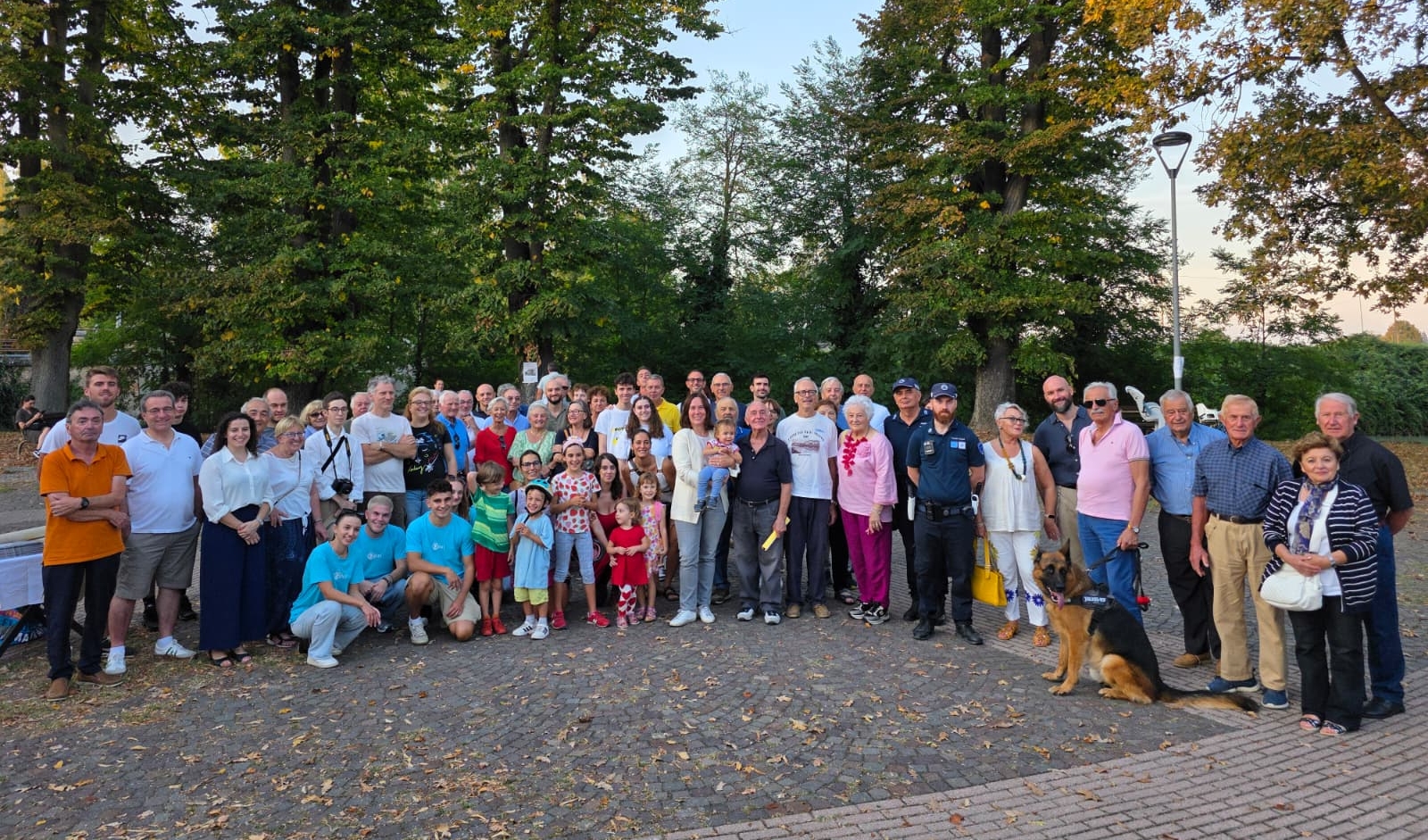 Un'immagine generica segnaposto con angoli arrotondati in una figura.